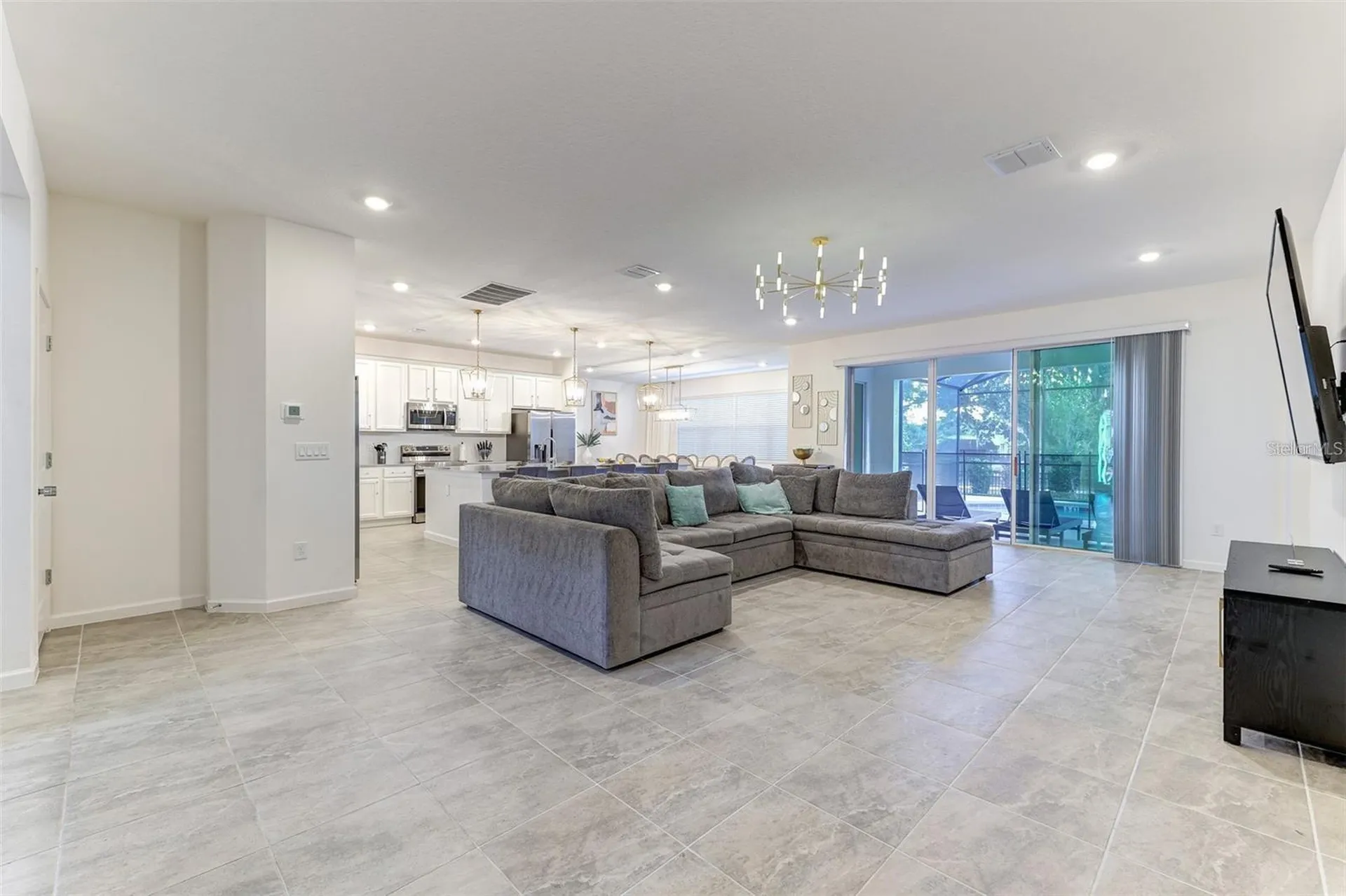 2537 Shanti Drive Kissimmee FL 34746