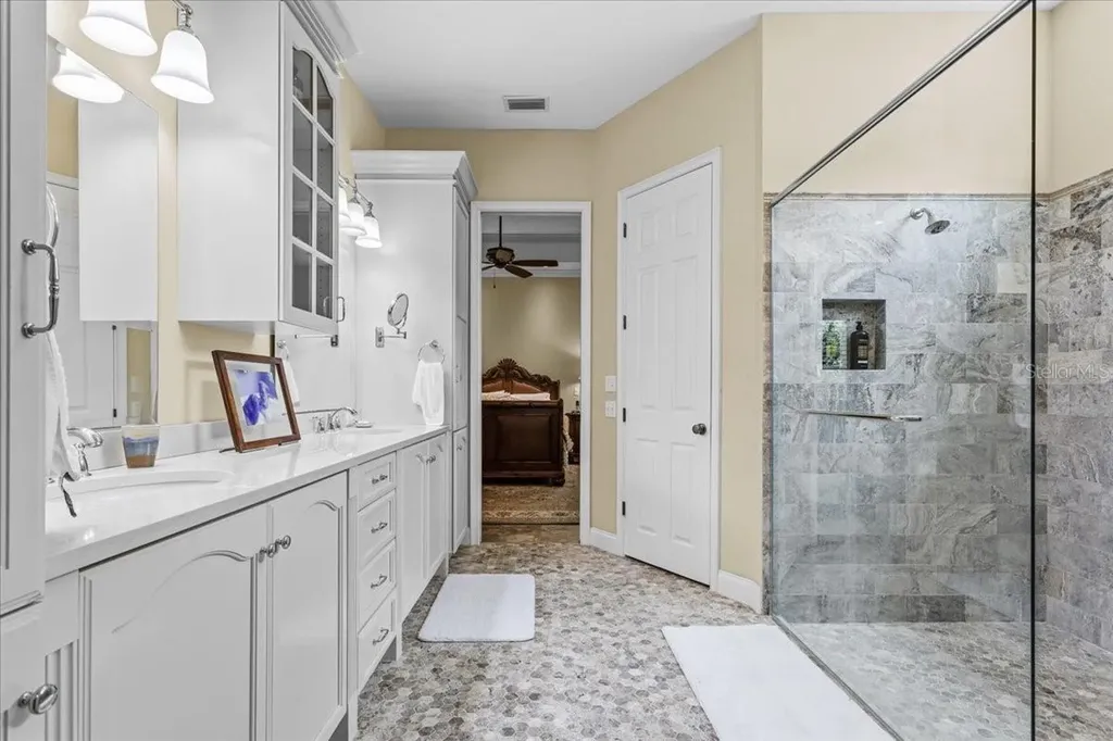 2772 NW 26th Place Gainesville FL 32605
