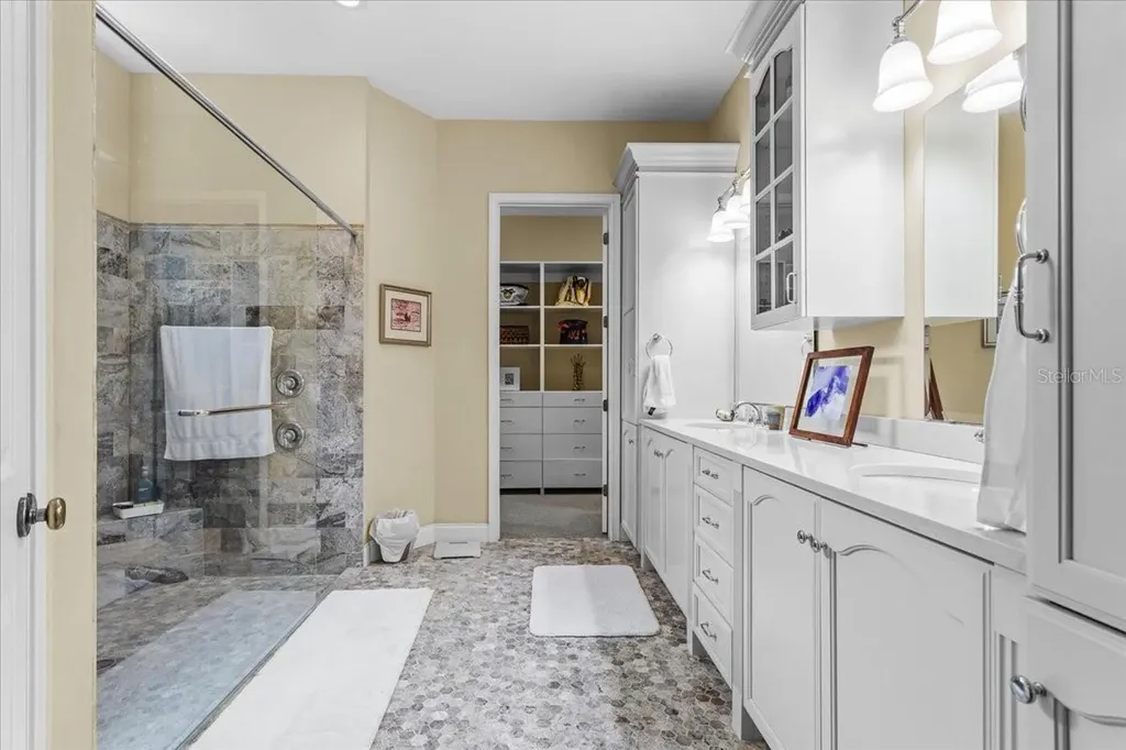 2772 NW 26th Place Gainesville FL 32605