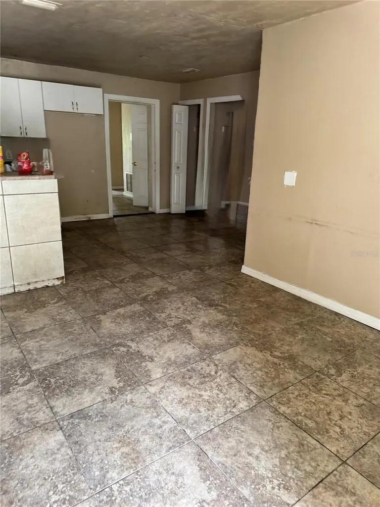 900 Sherwood Drive Deland FL 32720
