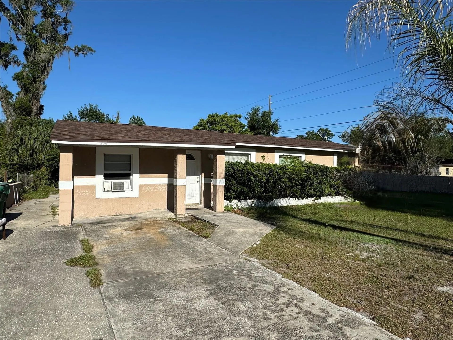 900 Sherwood Drive Deland FL 32720