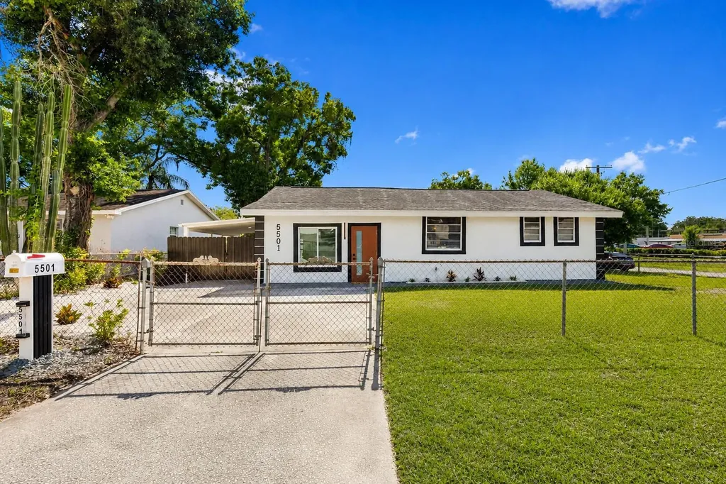 5501 N Albany Avenue Tampa FL 33603