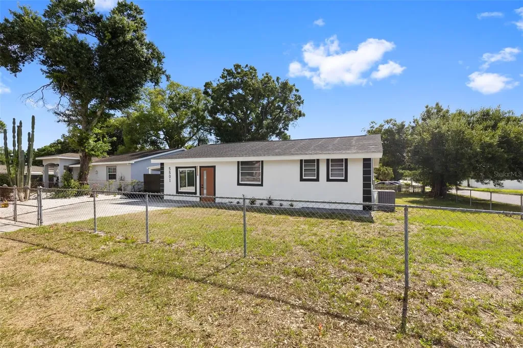5501 N Albany Avenue Tampa FL 33603