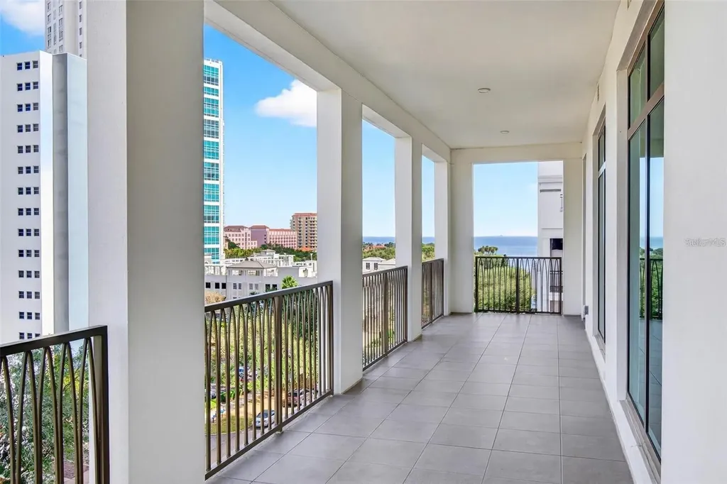 126 4th Avenue NE St Petersburg FL 33701