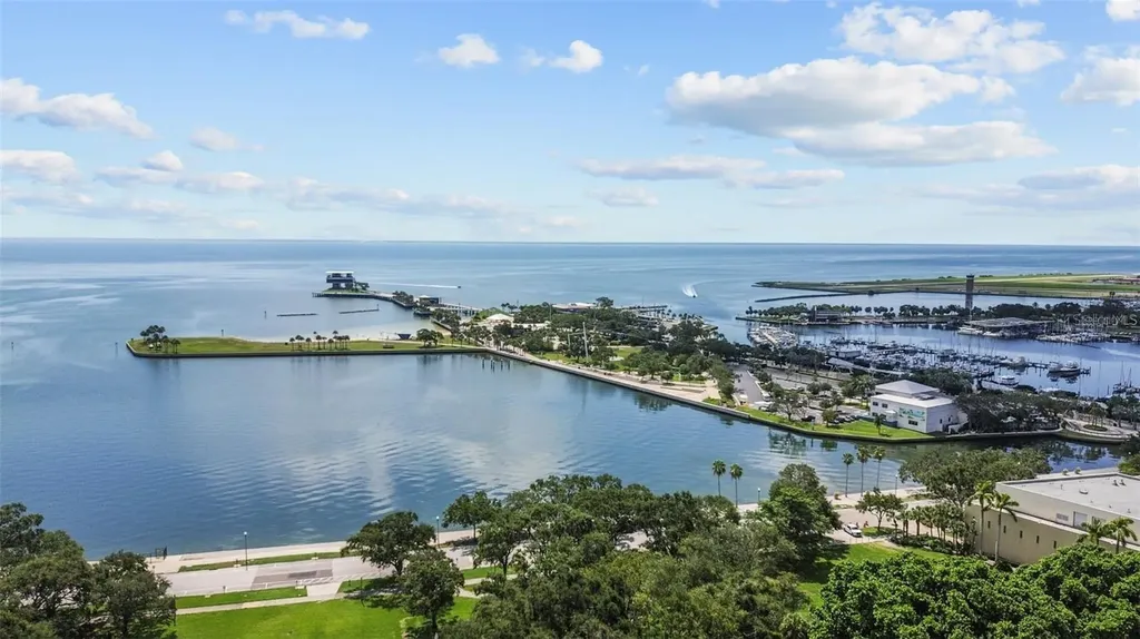 126 4th Avenue NE St Petersburg FL 33701