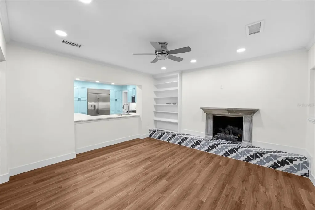 402 Erie Avenue Tampa FL 33606