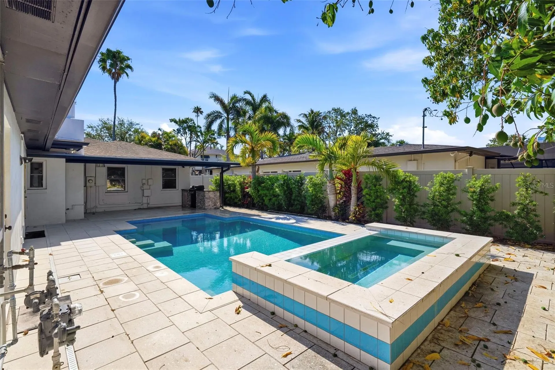 402 Erie Avenue Tampa FL 33606