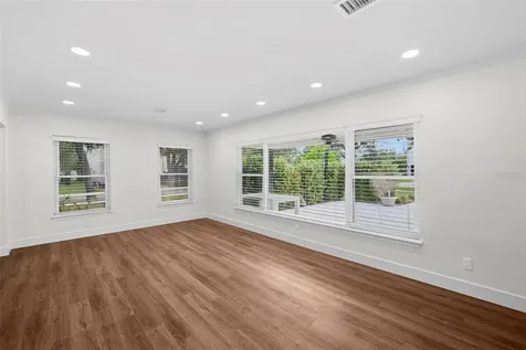 402 Erie Avenue Tampa FL 33606