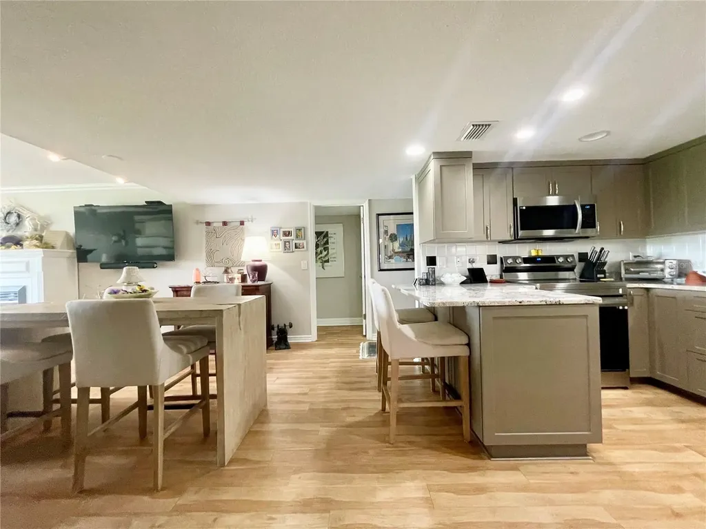 7893 Sailboat Key Boulevard S South Pasadena FL 33707