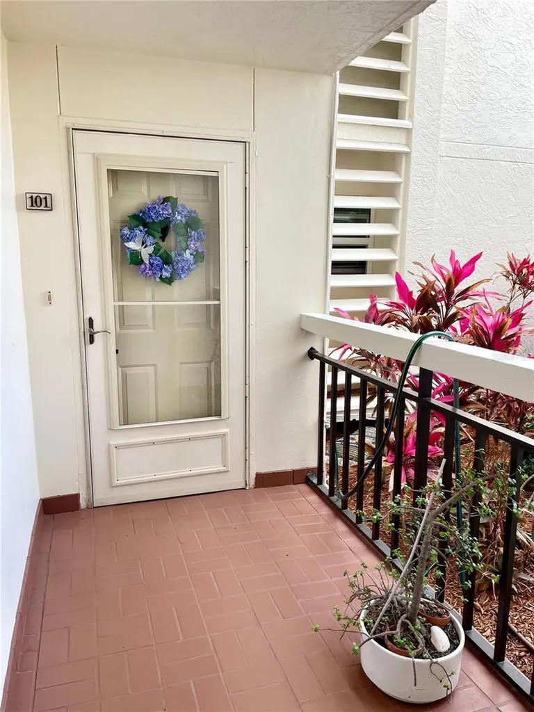 7893 Sailboat Key Boulevard S South Pasadena FL 33707