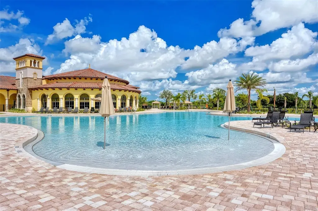20310 Lagente Circle Venice FL 34293