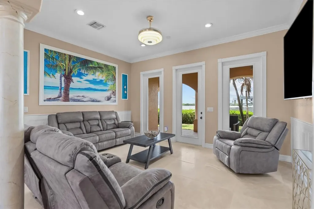 7 Cove View Court Cocoa Beach FL 32931