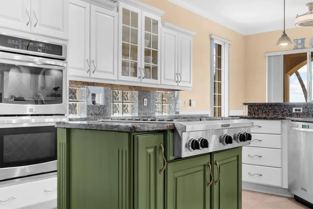 7 Cove View Court Cocoa Beach FL 32931