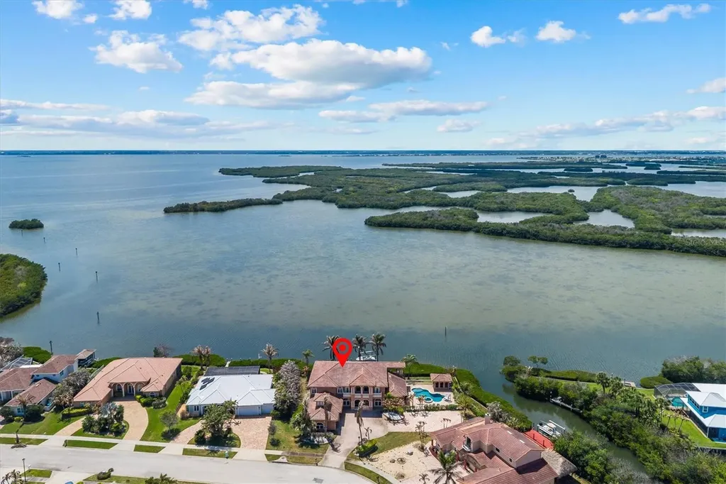 7 Cove View Court Cocoa Beach FL 32931