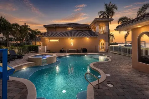 7 Cove View Court Cocoa Beach FL 32931