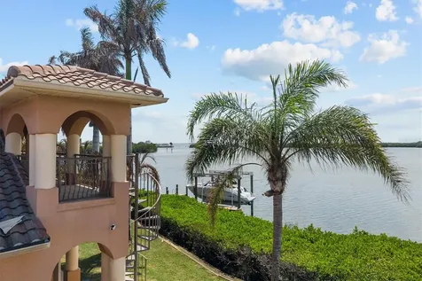 7 Cove View Court Cocoa Beach FL 32931