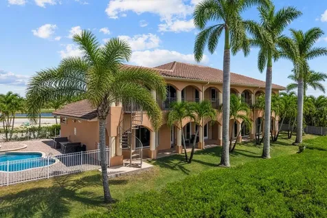 7 Cove View Court Cocoa Beach FL 32931