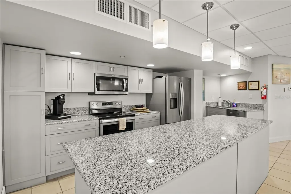 840 The Esplanade N Venice FL 34285