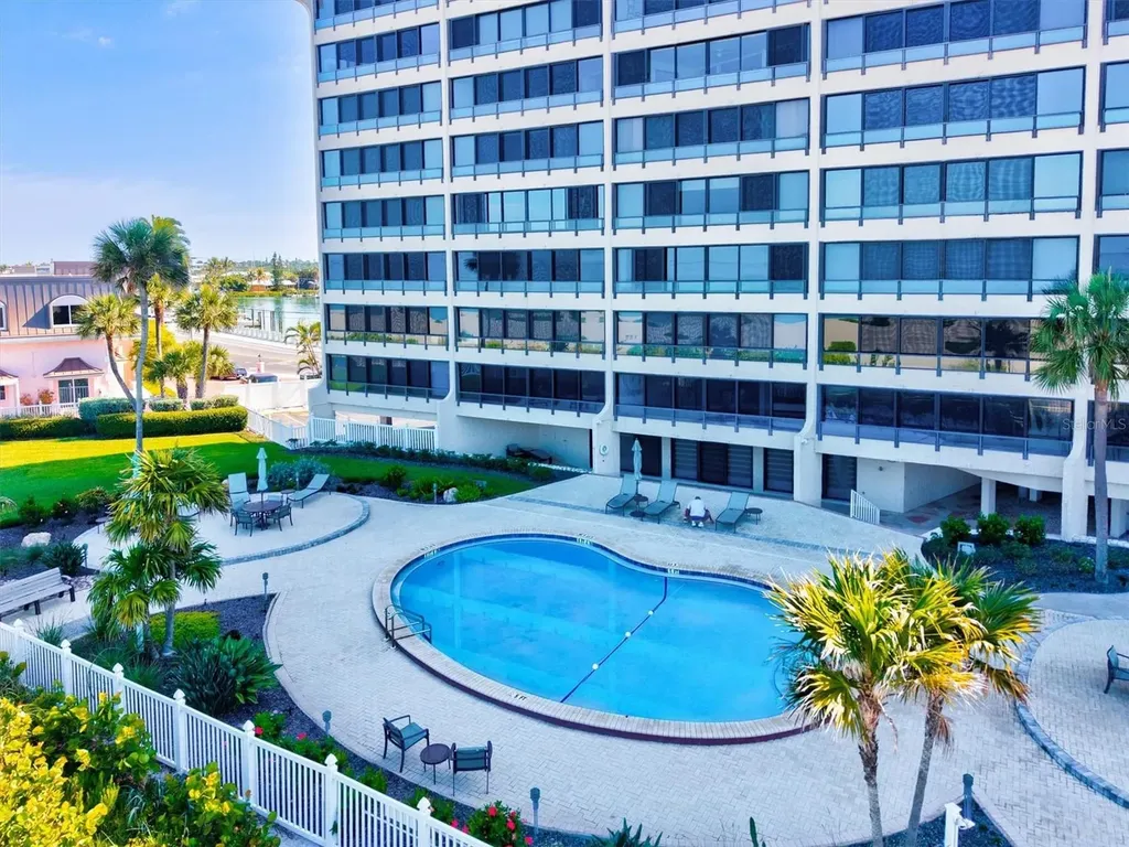 840 The Esplanade N Venice FL 34285