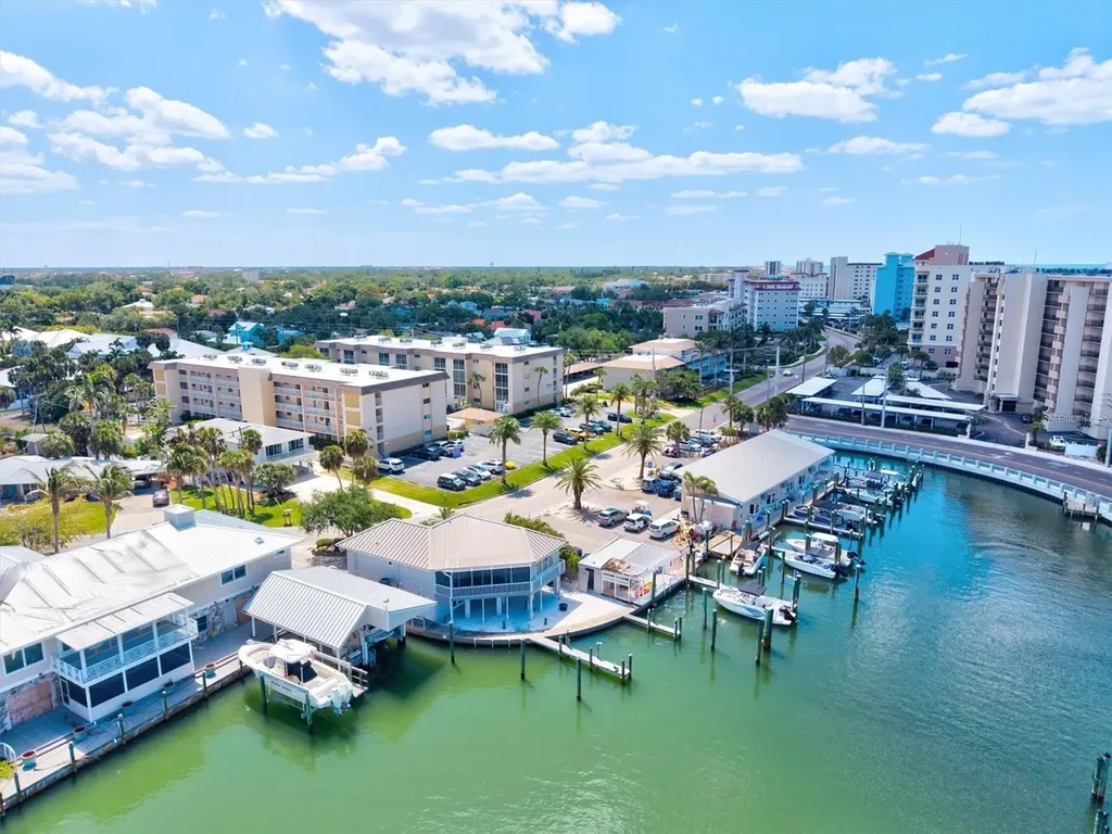 840 The Esplanade N Venice FL 34285