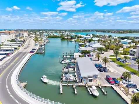 840 The Esplanade N Venice FL 34285