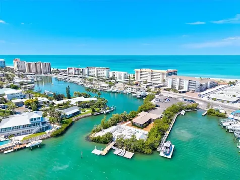 840 The Esplanade N Venice FL 34285