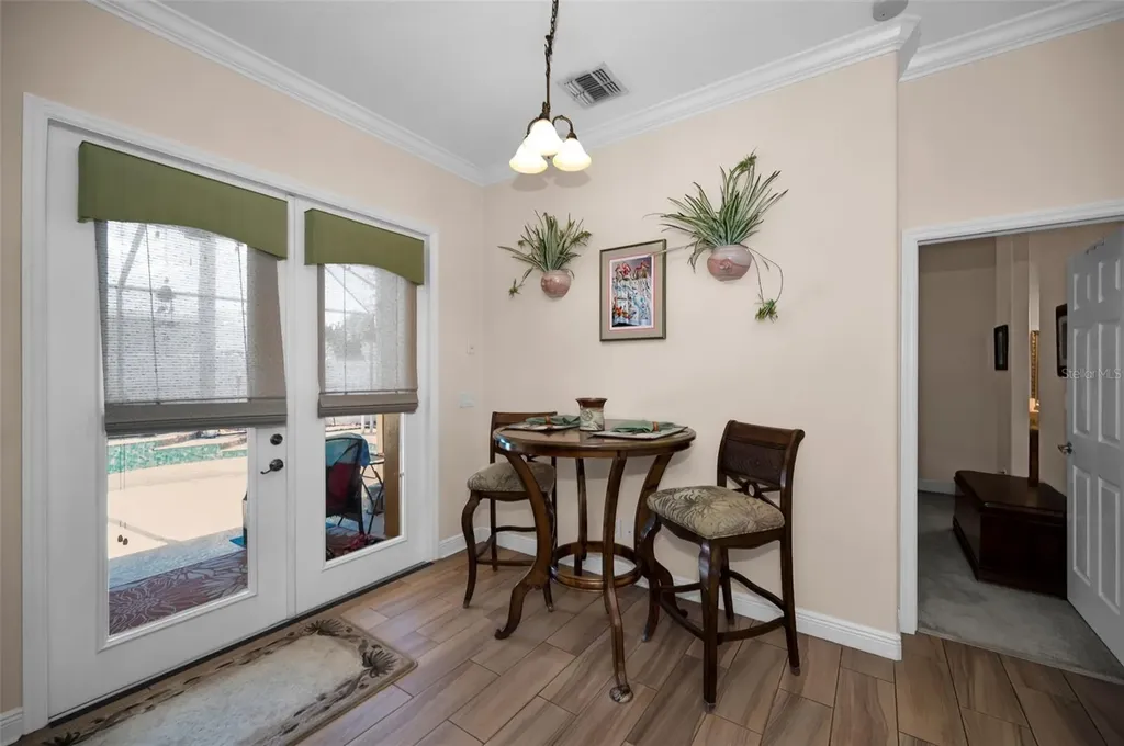 8202 Wild Oaks Circle Largo FL 33773