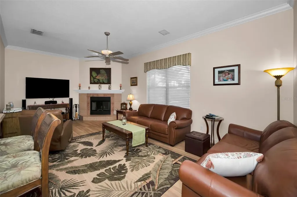 8202 Wild Oaks Circle Largo FL 33773