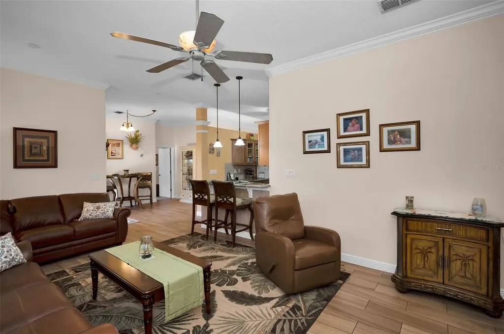 8202 Wild Oaks Circle Largo FL 33773