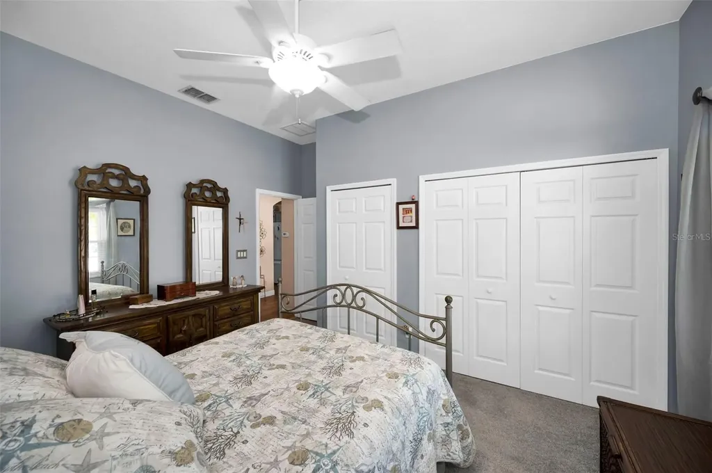 8202 Wild Oaks Circle Largo FL 33773
