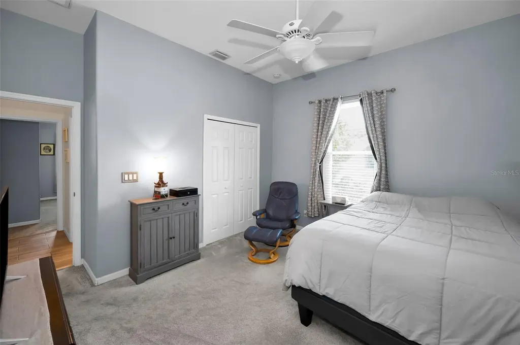 8202 Wild Oaks Circle Largo FL 33773