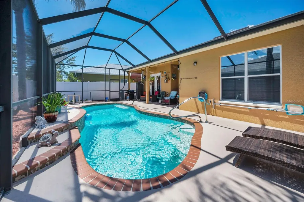 8202 Wild Oaks Circle Largo FL 33773