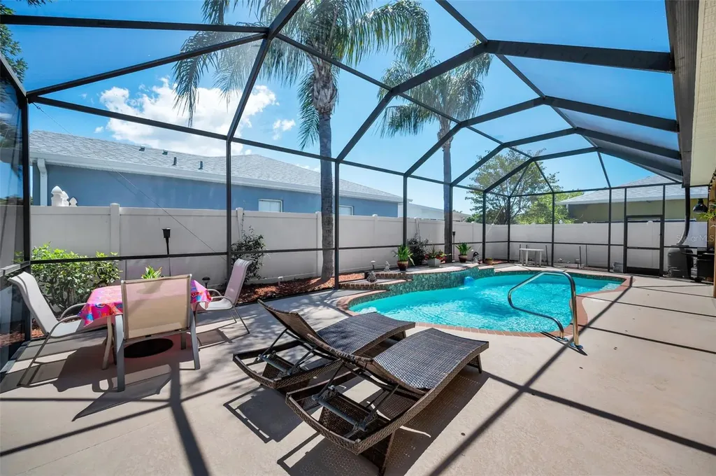 8202 Wild Oaks Circle Largo FL 33773