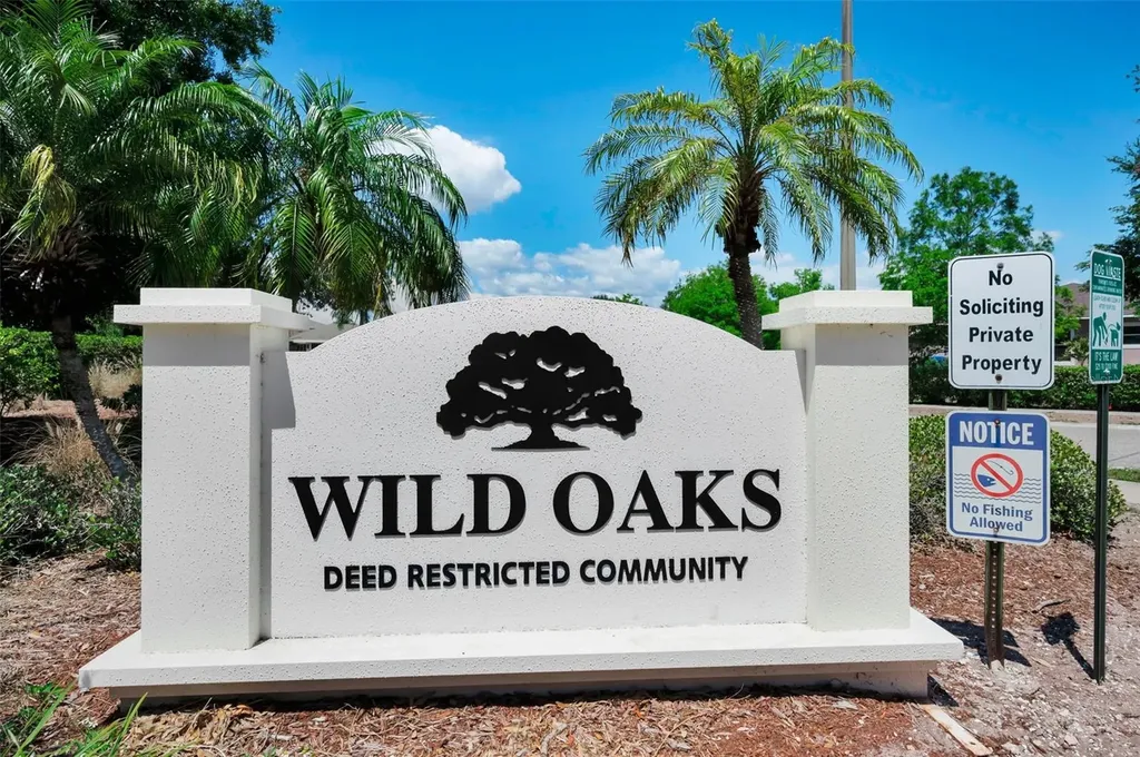 8202 Wild Oaks Circle Largo FL 33773