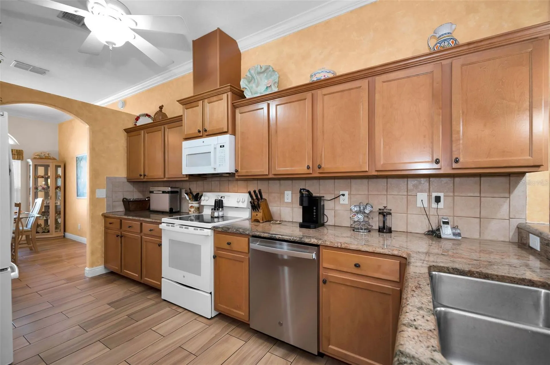 8202 Wild Oaks Circle Largo FL 33773