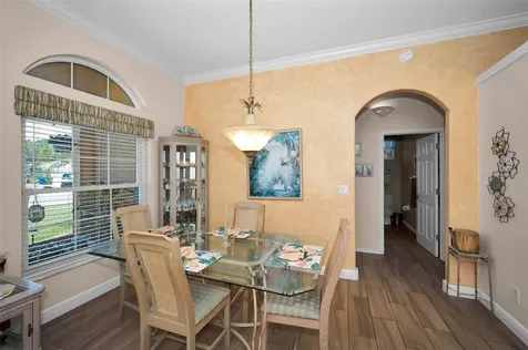 8202 Wild Oaks Circle Largo FL 33773