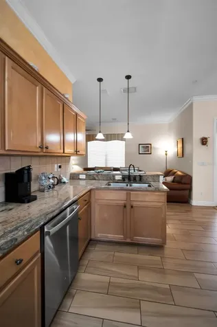 8202 Wild Oaks Circle Largo FL 33773