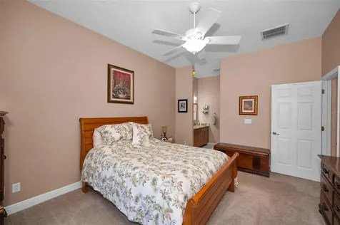 8202 Wild Oaks Circle Largo FL 33773