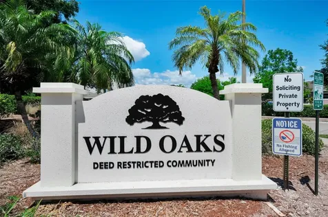 8202 Wild Oaks Circle Largo FL 33773