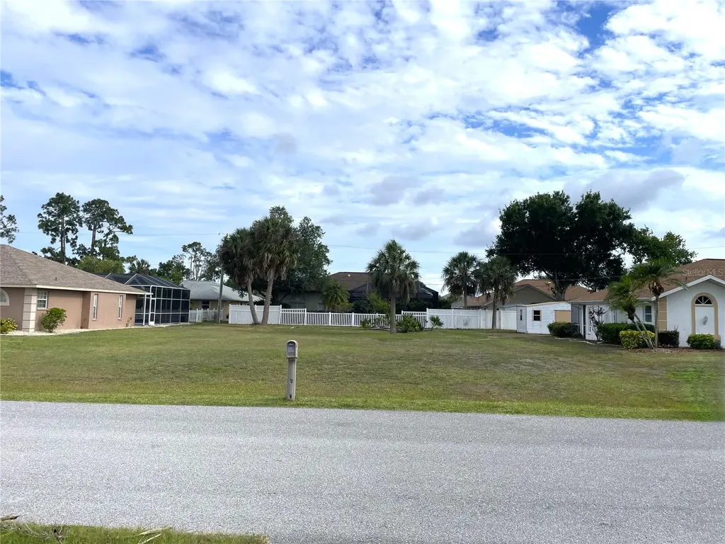23372 Mullins Avenue Port Charlotte FL 33954