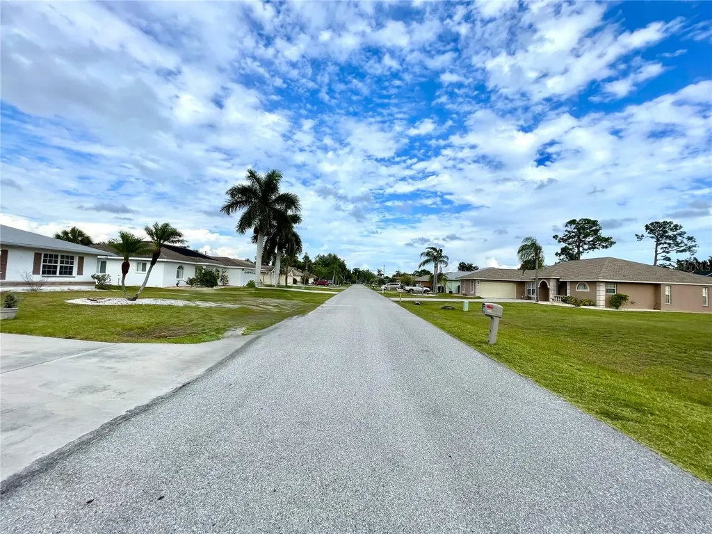 23372 Mullins Avenue Port Charlotte FL 33954