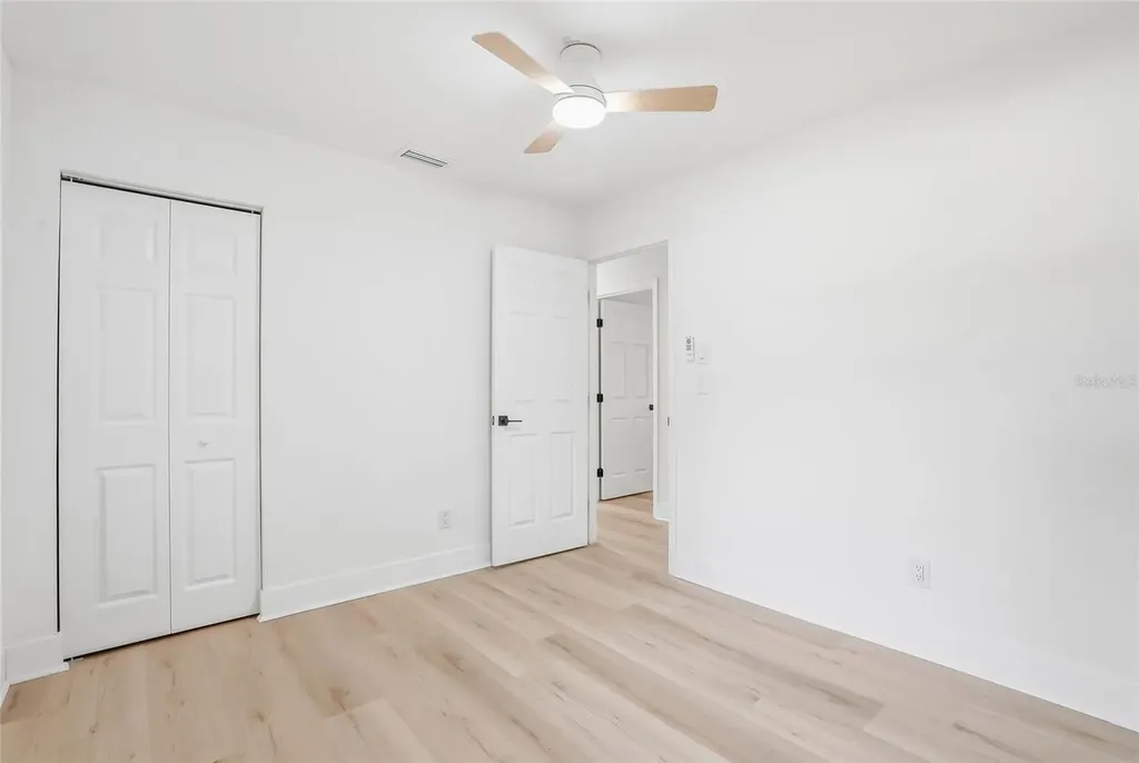 6040 Knollwood Drive Ridge Manor FL 33523