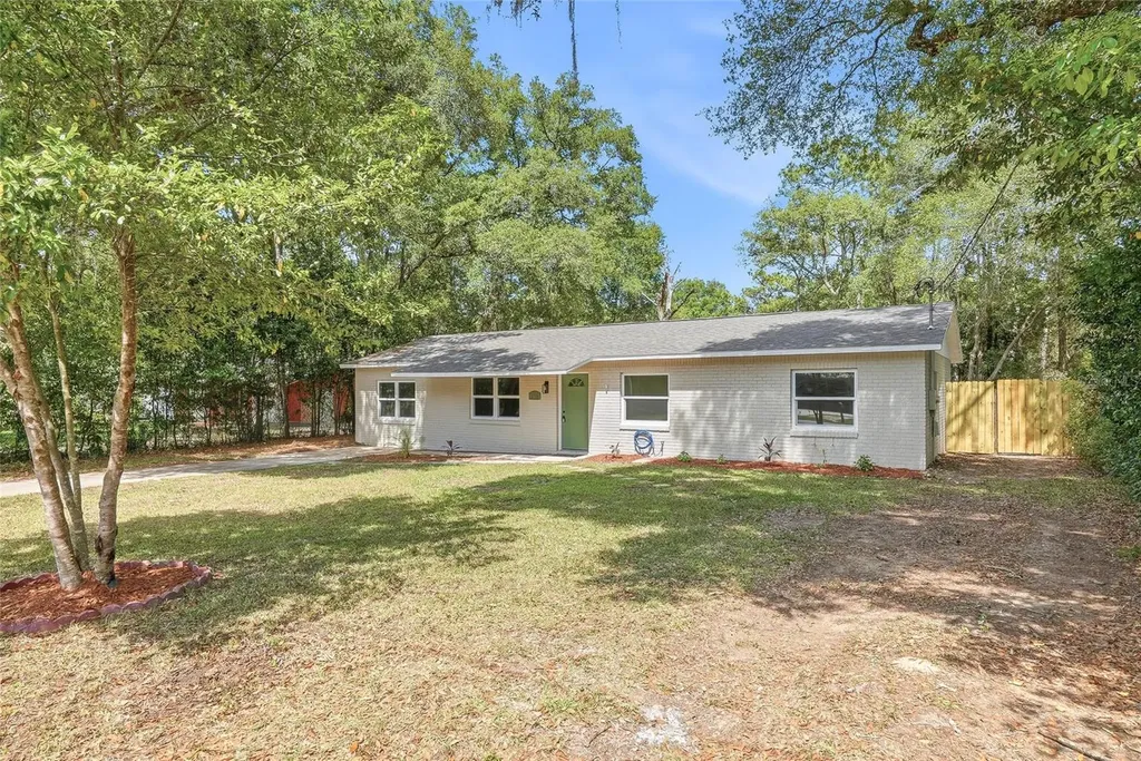 6040 Knollwood Drive Ridge Manor FL 33523