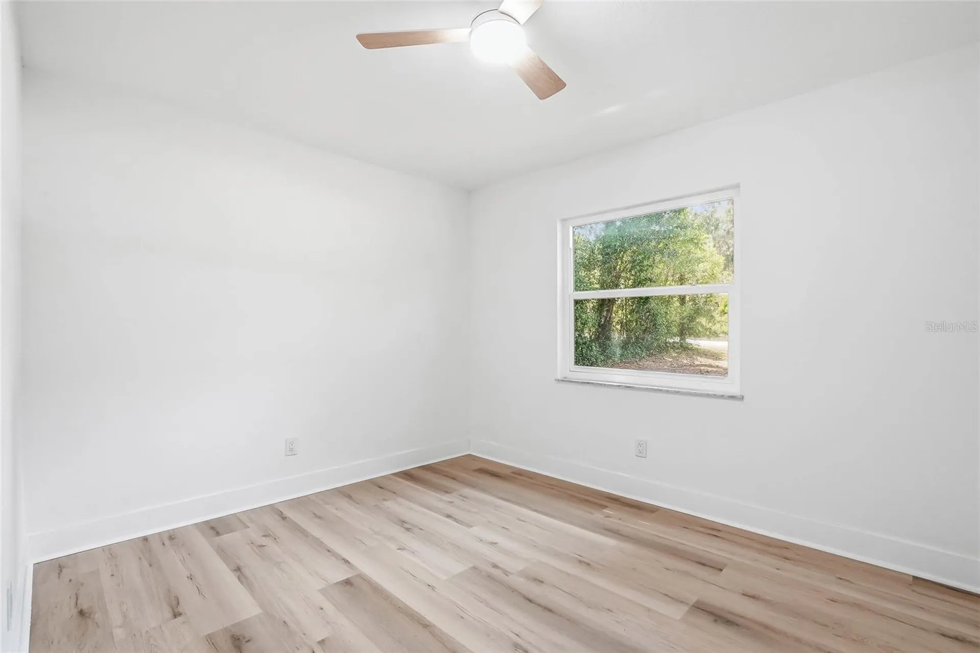 6040 Knollwood Drive Ridge Manor FL 33523