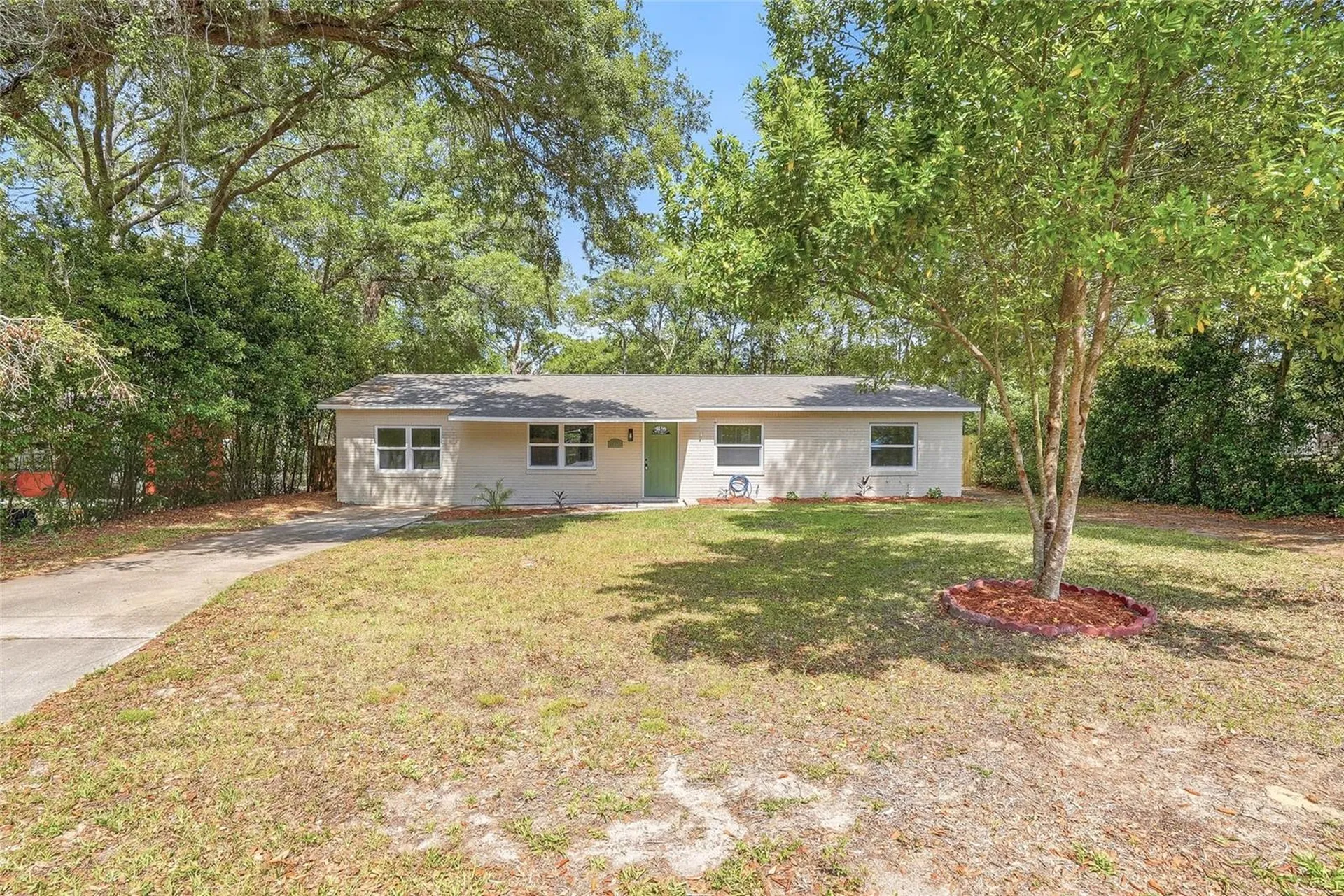 6040 Knollwood Drive Ridge Manor FL 33523