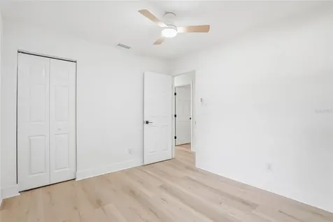 6040 Knollwood Drive Ridge Manor FL 33523