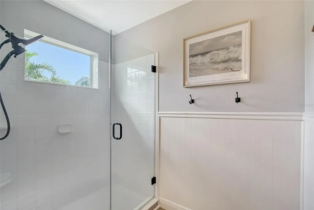 1738 Siesta Drive Sarasota FL 34239