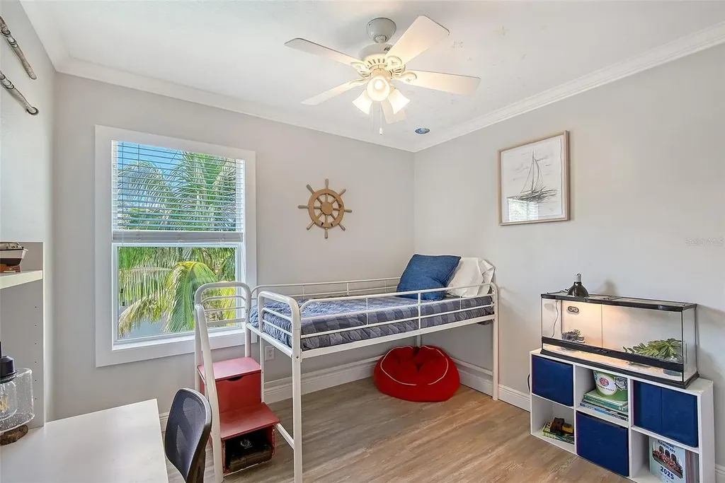 1738 Siesta Drive Sarasota FL 34239