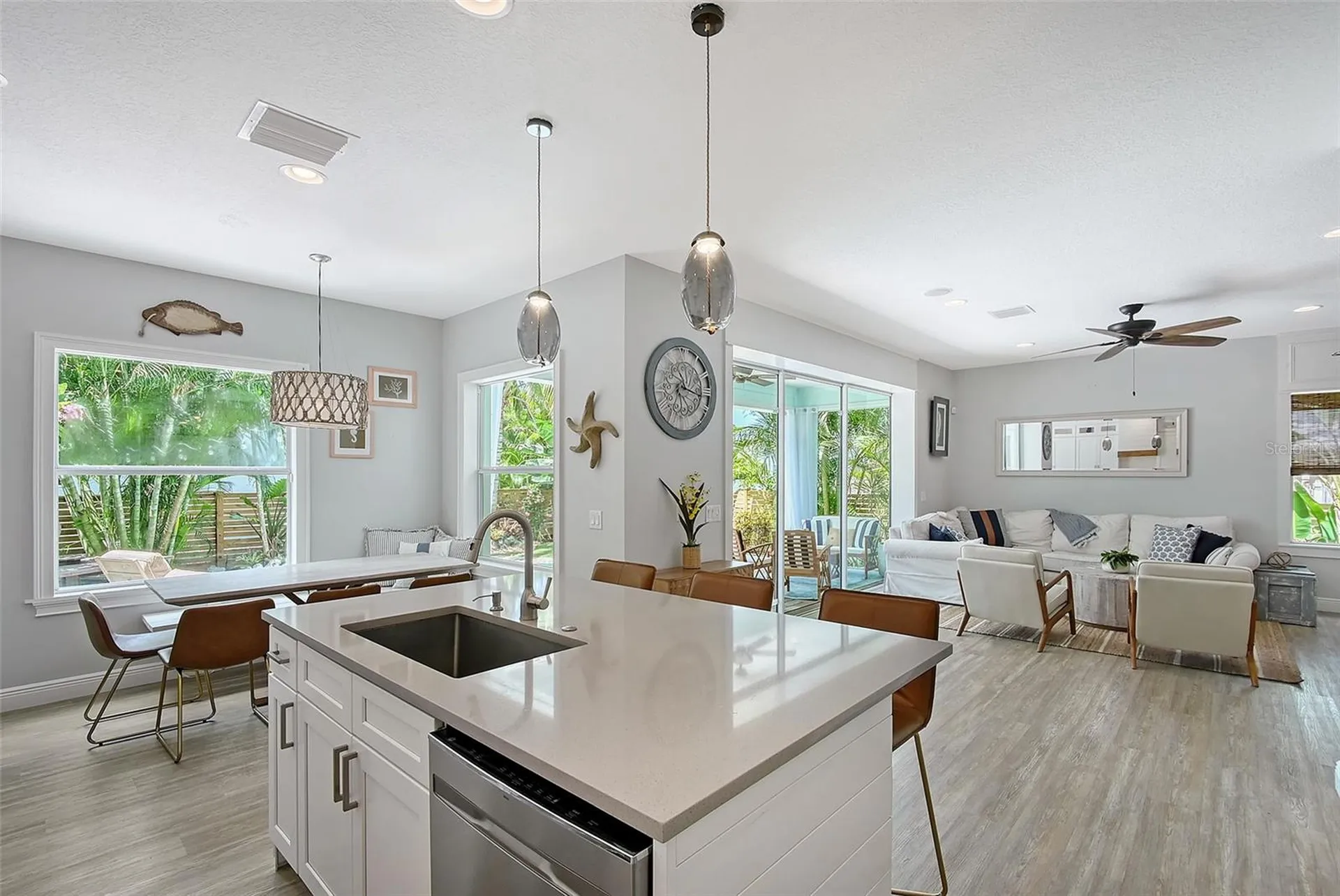 1738 Siesta Drive Sarasota FL 34239