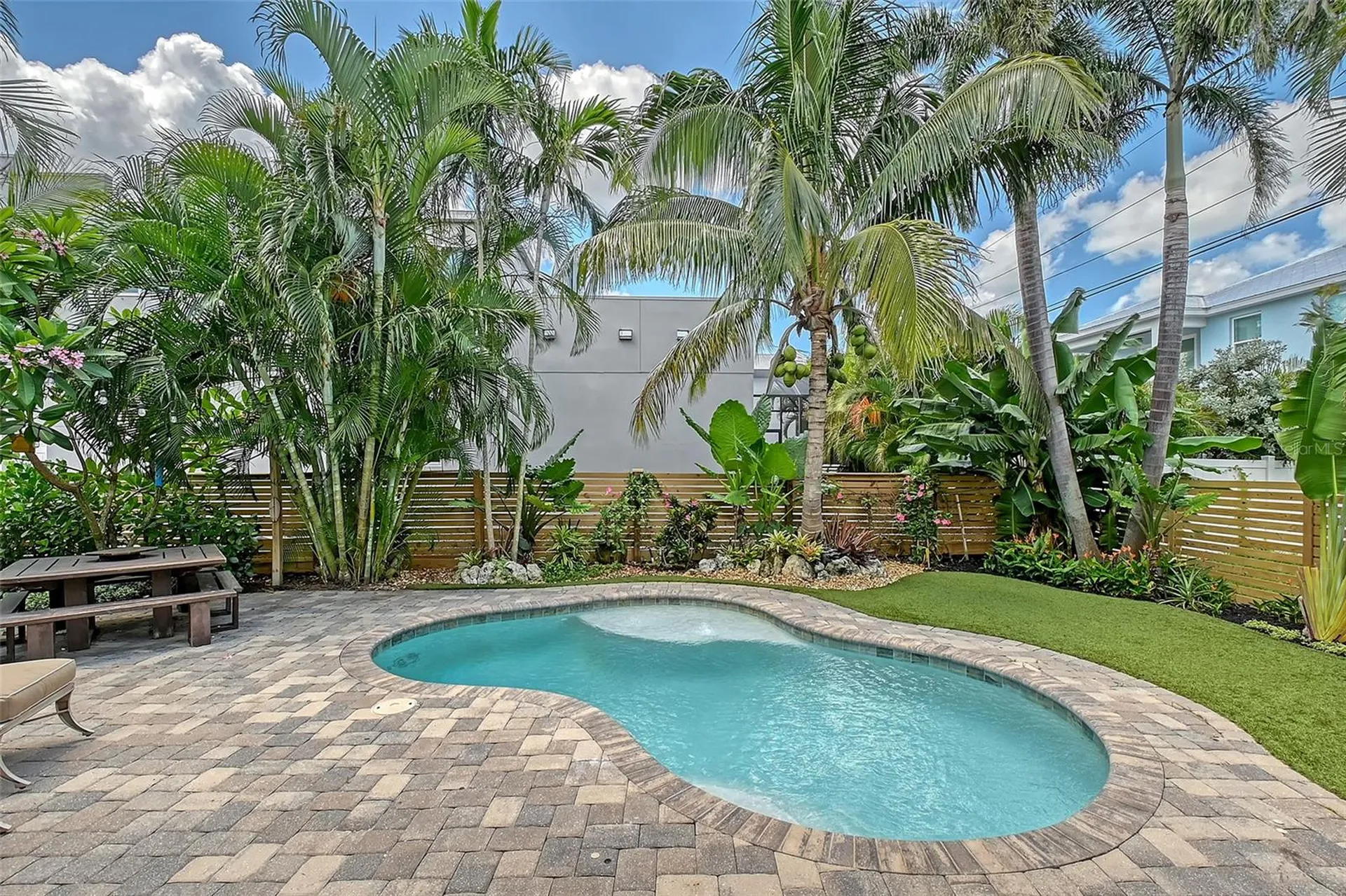 1738 Siesta Drive Sarasota FL 34239